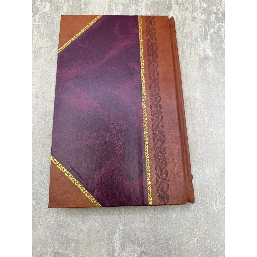 Music Lessons In Your Own Home : For Beginners Or Advanced Pupil [Leather Bound]